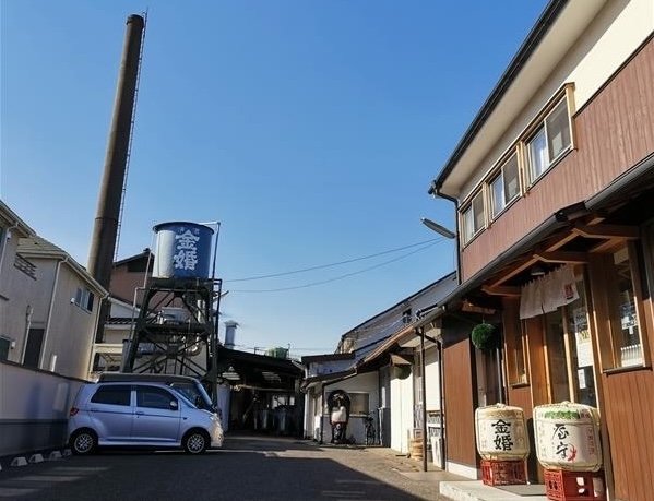 豊島屋酒造の外観